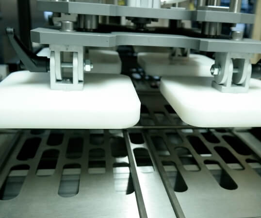 ATS 200 Automatic MAP Tray Sealer - Areté Group Packaging Machinery and Conveyor Solutions